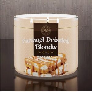 Goose Creek 3-Wick Candle- Caramel Drizzled Blondie (14.5 oz)
